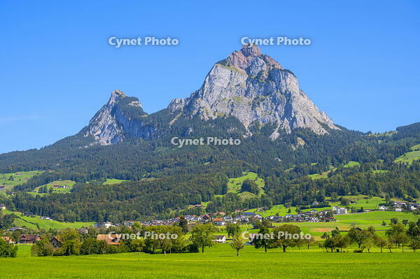 Mythen range with Schwyz, Glarner Alps, canton Schwyz, Switzerland [AWL110002214]