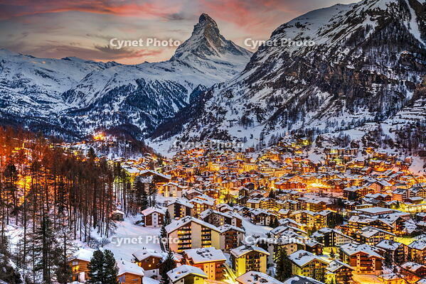 Winter twilight view over Zermatt and the iconic Matterhorn, Valais, Switzerland [AWL110002216]