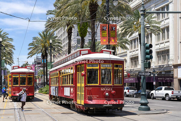 Canal Street Downtown with historic Streetcar, Tram, New Orleans, Louisiana, USA [AWL110002265]