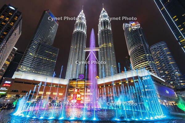 Petronas Towers, KLCC, Kuala Lumpur, Malaysia [AWL110002456]