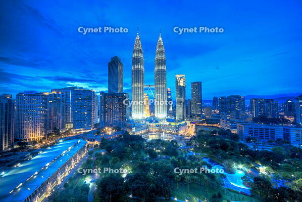 Petronas Towers & KLCC, Kuala Lumpur, Malaysia [AWL110002462]