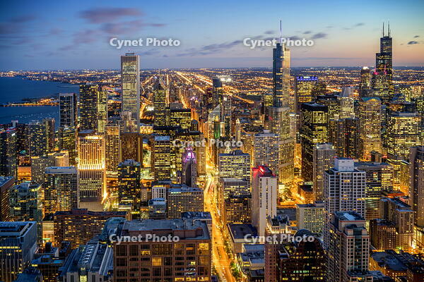 Skyline of Downtown Chicago with views to Willis Tower  and Trump Tower, Chicago, Illinois, Midwest, USA [AWL110002539]