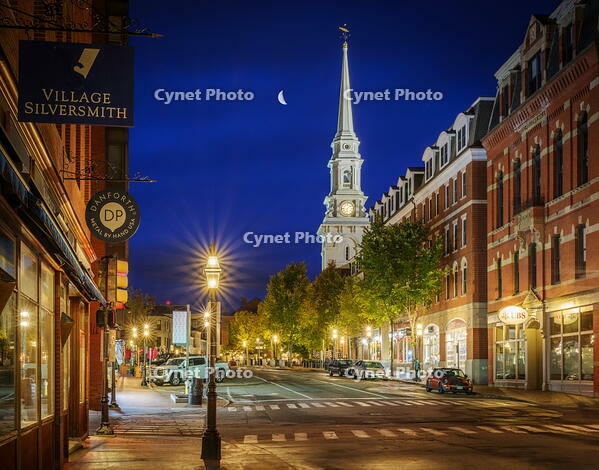 Picturesque Downtown, Marketsquare and North Church in autumn, Portsmouth, New Hampshire, New England, USA [AWL110002541]