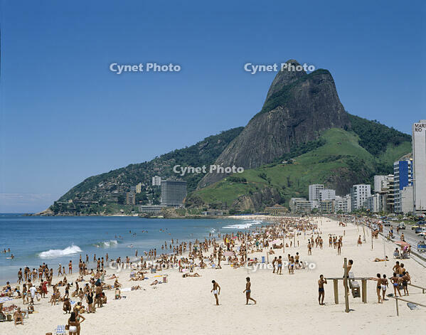 Ipanema Beach, Rio de Janeiro, Brazil [AWL110002601]