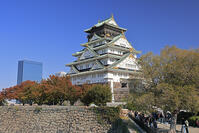 秋の大阪城 [GMA110011752]