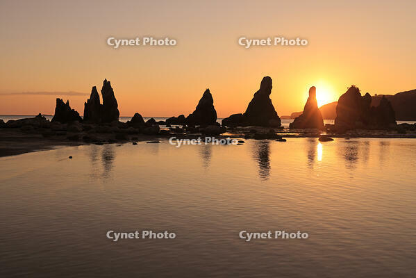 日の出の橋抗岩 [GMA110011706]