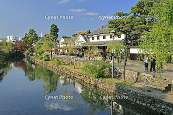 秋の倉敷美観地区 [GMA110011741]