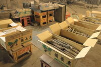 紀州備長炭の炭窯と紀州備長炭 [THI110053276]