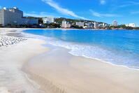 朝の白良浜海岸と白浜温泉街　 [THI110053282]