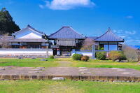 春の川原寺跡 [THI110053390]