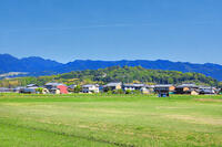 藤原京跡からみた天の香具山 [THI110053438]