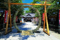 上田城跡公園の真田神社の茅の輪 [THI110053982]