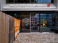 New House of Tourism, HdT, Tourist Office, Marketplace, Stuttgart, Baden-Württemberg, Germany [IBR112672591]