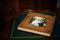 Brown natural leather classic wedding photobook and album [IBR123675159]
