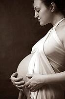 The pregnant woman on the ninth month. The boy was born [IBR123723222]