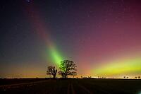 Strong coronary mass ejections on the Sun have sent correspondingly intense storms of charged particles towards Earth, where they have also caused auroras over Germany. These auroras are produced in the atmosphere at an altitude of 70 to 800 kilometers wh [IBR112941847]