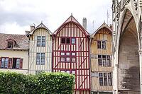 Timber frame in Troyes [IBR124051734]