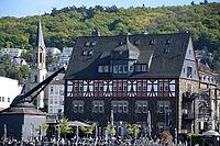 Crane and frame house in Bingen [IBR124072739]