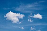 White cumulus clouds in blue sky, beautiful cloudscape background [IBR124497507]