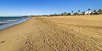 Beach of la Barrosa, Playa de la Barrosa, Chiclana, Andalucía, Spain [IBR124794832]