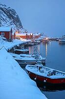 Hamnøy harbour in winter in Lofoten at dusk, Generative AI, AI generated [IBR124891389]