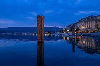 Evening on the Lungolago lakeside promenade in Salo on Lake Garda, Lago di Garda, Lombardy, Italy [IBR124898935]
