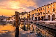 Evening on the Lungolago lakeside promenade in Salo on Lake Garda, Lago di Garda, Lombardy, Italy [IBR124898956]