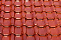 Tiled roof covered with glazed clay tiles [IBR125180327]