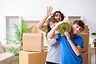 The young family moves into a new apartment [IBR125331201]