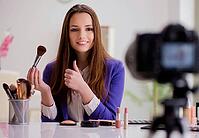 Beauty fashion blogger records video [IBR125382627]