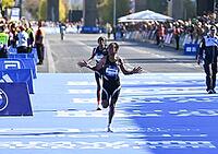27.09.2026, Athletics BMW Berlin - Marathon 2026, from left Bedatu Hirpa achieved 2nd place in the BMW BERLIN-MARATHON 2026 [IBR113453128]