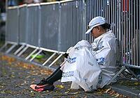 27.09.2026, Athletics BMW Berlin - Marathon 2026, from left runner keeping warm for BMW Berlin - Marathon 2026 [IBR113453141]