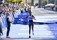 27 September 2026, Athletics: BMW Berlin Marathon 2026, from left: Tigst Assefa (ETH 2:11:04) takes first place at the 2026 BMW BERLIN MARATHON [IBR113453157]