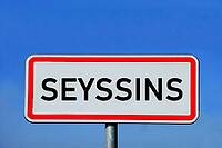 Place name sign Seyssins [IBR125557530]