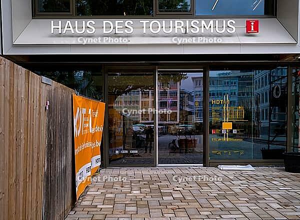 New House of Tourism, HdT, Tourist Office, Marketplace, Stuttgart, Baden-Württemberg, Germany [IBR112672591]