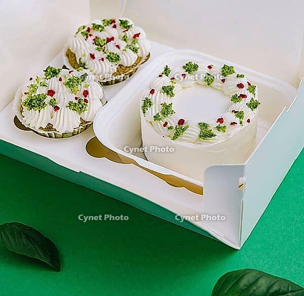 Food, Turkish Maras Vanilla Ice Cream with Pistachio Powder [IBR123622460]