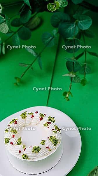 Food, Turkish Maras Vanilla Ice Cream with Pistachio Powder [IBR123622483]