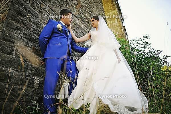 Lover wedding couple kissing [IBR123675085]