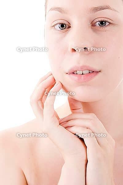 Young fresh girl with a natural look [IBR123700072]