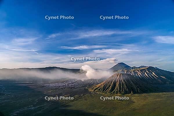 Early morning after sunrise view of the spectacular Gunung Bromo and Sumeru volcanoes in Java, Indonesia [IBR123713316]