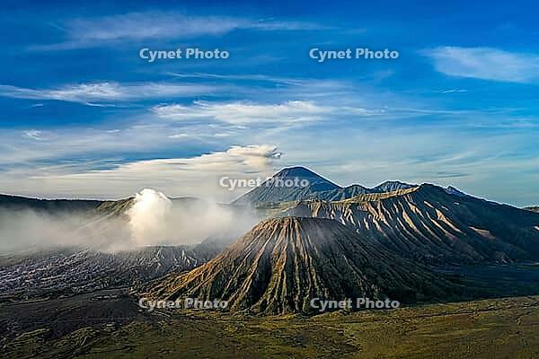 Early morning after sunrise view of the spectacular Gunung Bromo and Sumeru volcanoes in Java, Indonesia [IBR123713317]
