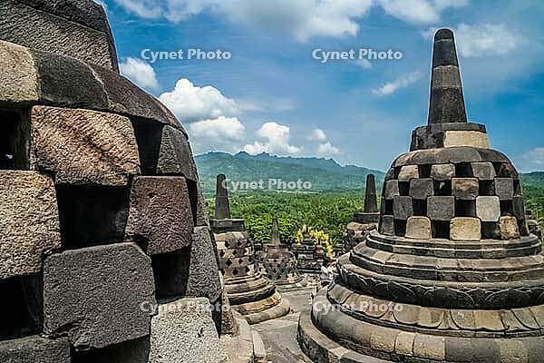 View of Borobudur temple in Jawa in Indonesia [IBR123713331]
