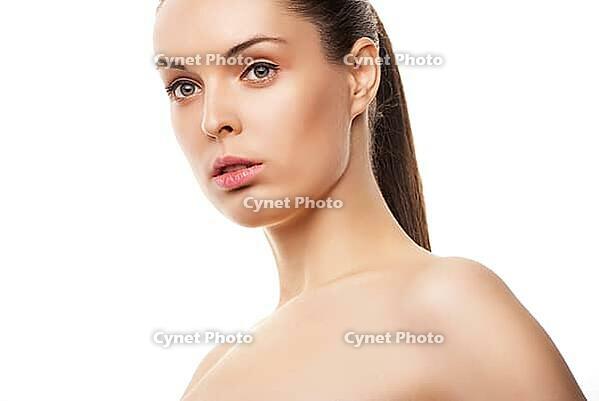 Beautiful woman&#39, s face with clean skin - isolated on white [IBR123723168]