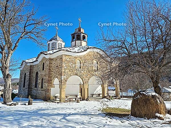 Church of the Nativity of the Virgin, Architectural reserve Staro Stefanovo, Bulgaria. Kirche der Geburt der Jungfrau Maria, Architekturreservat Staro Stefanovo, Bulgarien [IBR123790596]