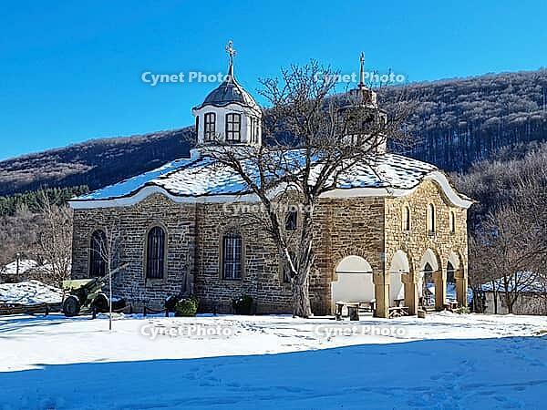 Church of the Nativity of the Virgin, Architectural reserve Staro Stefanovo, Bulgaria. Kirche der Geburt der Jungfrau Maria, Architekturreservat Staro Stefanovo, Bulgarien [IBR123790600]