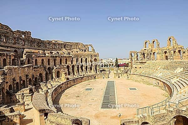 One of the best preserved amphitheatres, EL JEM, Tunisia, Eines der am besten erhaltenen Amphitheater, EL JEM, Tunesien [IBR123790619]