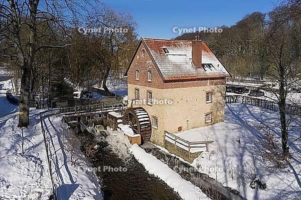 Wassermühle Knollmeyers Mühle in Nettetal in winter, Wallenhorst, Lower Saxony, Germany [IBR123893369]
