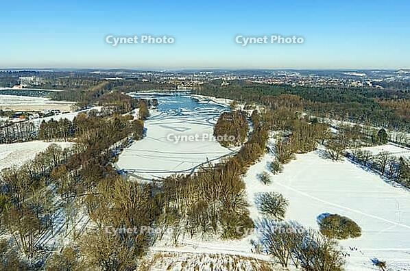 Aerial view of Rubbenbruchsee in winter with snow, Osnabrück, Lower Saxony [IBR123893371]