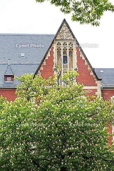 Historic Oberpostdirektion building on Reichsstraße 11, Art Nouveau villas and Wilhelminian era buildings on Kaßberg, Chemnitz, Saxony, Germany [IBR123911484]