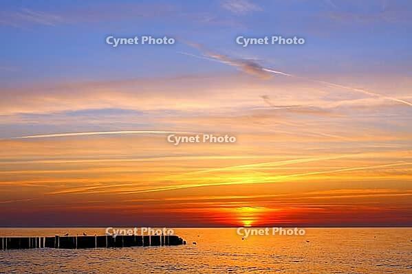 Beautiful sea sunset [IBR123980426]